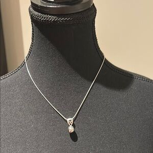 Elegant Silver tone Pendant Necklace